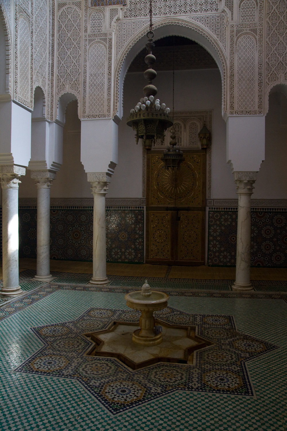 Interior del mausoleo de Moulay Ismail - Meknès, Marruecos