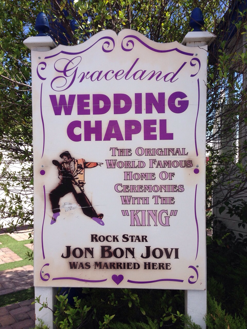 La capilla de bodas Graceland, hogar de las ceremonias con "el Rey"