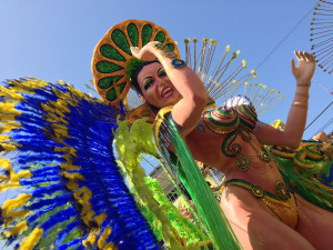 Carroza de carnavales de día en Las Tablas, Panamá