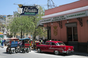 El Floridita, uno de los bares favoritos de Hemingway en La Habana, Cuba