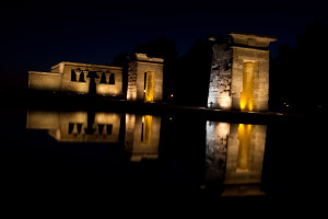 Templo de Debod de noche, Madrid, España