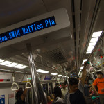 Interior de un vagón del metro de Singapur