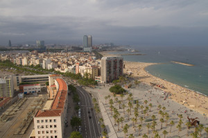 Playa de la Barceloneta vista desde la Torre Sant Sebastià, Barcelona, España