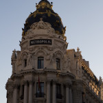 El edificio Metrópolis, ubicado en la esquina de la Gran Vía con calle Alcalá, Madrid, España