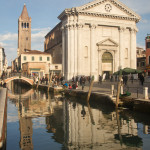 Plaza e iglesia de San Bernabé, Venecia, Italia