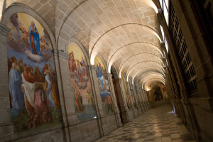 Claustro del Monasterio Real de San Lorenzo de El Escorial, España