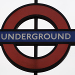 Letrero del Underground o Tube, el metro de Londres, Reino Unido