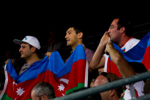 Fans de Azerbaiyán apoyando a sus luchadores en las Olimpiadas de Londres 2012