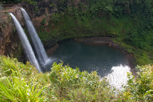 Wailua Falls, en la isla de Kauai, Hawaii, EE.UU.