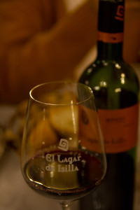 Vino de Ribera del Duero en el Lagar de Isillas, Aranda de Duero, España