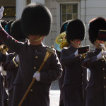 Banda de música durante el cambio de la guardia del Palacio de Buckingham, Londres, Inglaterra