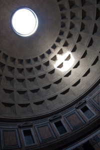 Techo del panteón romano, Roma, Italia