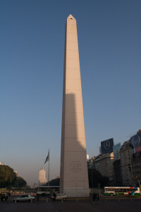Obelisco de la avenida 9 de Julio, Buenos Aires, Argentina