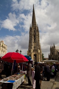 Mercado matutino de Saint Michel, Burdeos, Francia