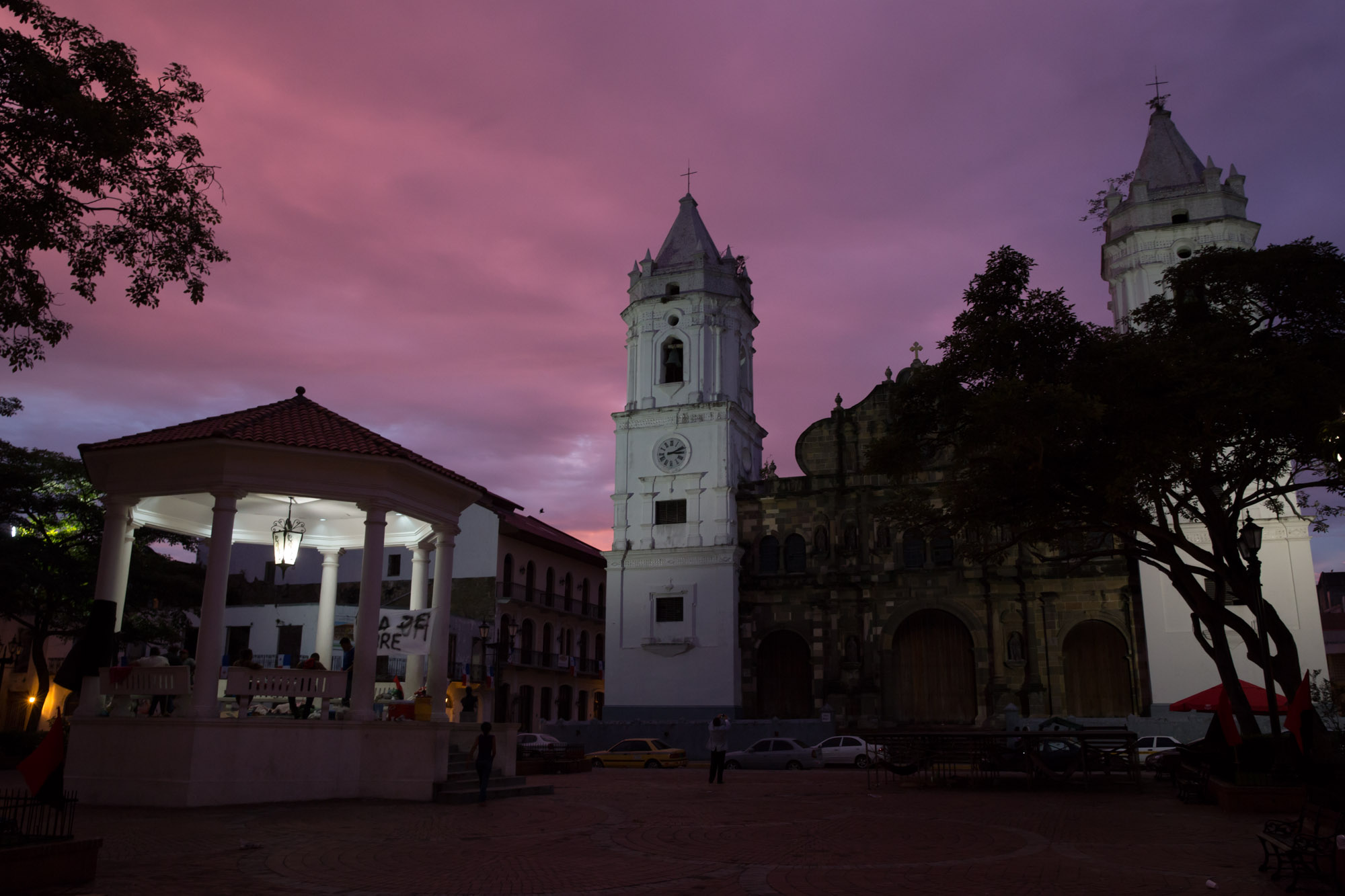 Plaza de la catedral en el Casco Antiguo de Panamá